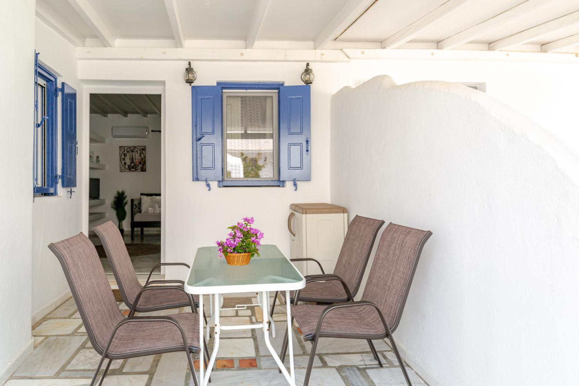 Elenitas Beach House In Ornos Exterior photo